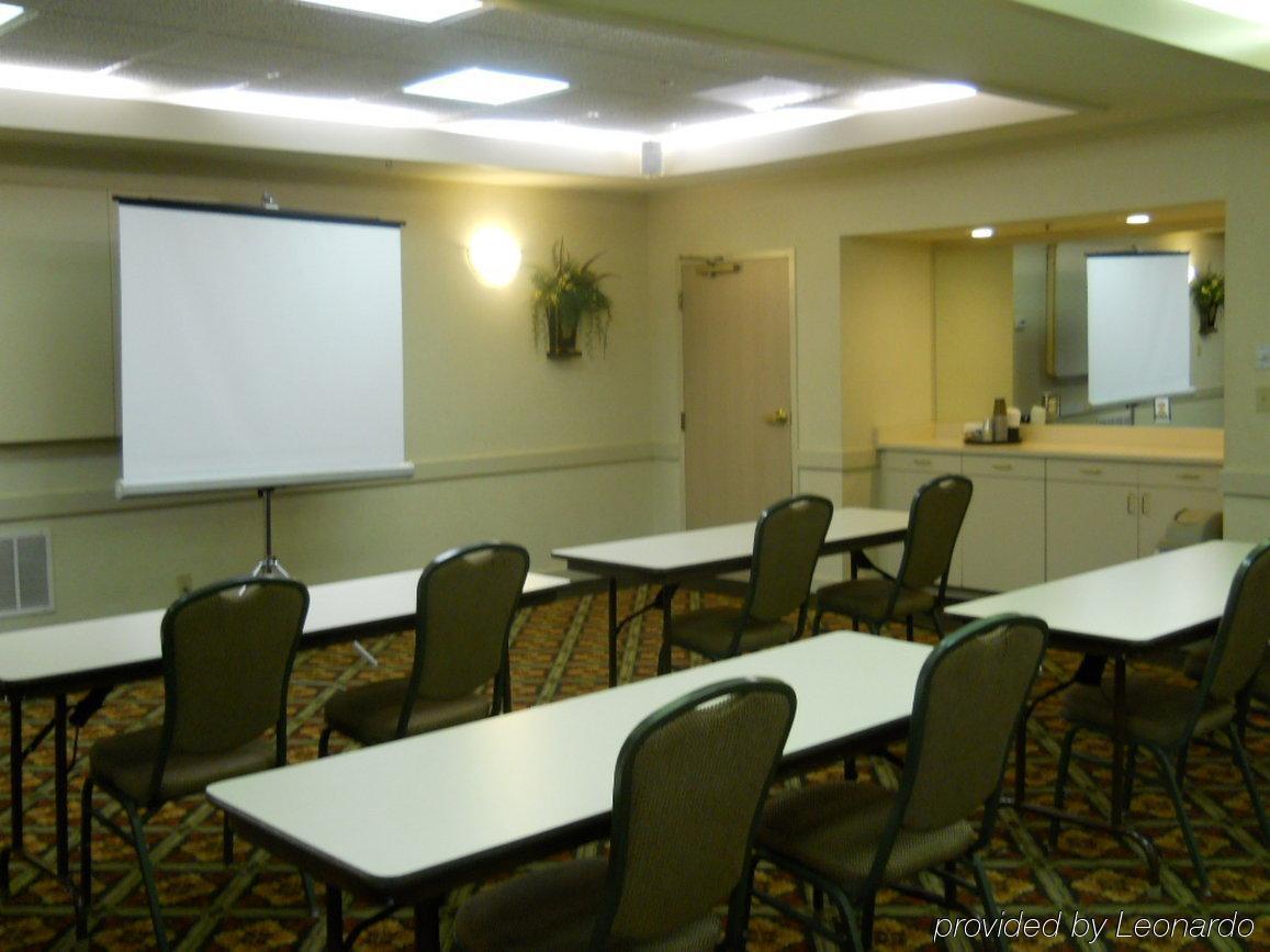 Holiday Inn Express Tifton By Ihg Бизнес фото